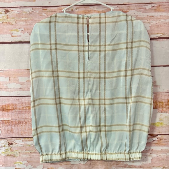 NEW laundry Shelli Segal Gathered Shoulder Top - Picture 11 of 11